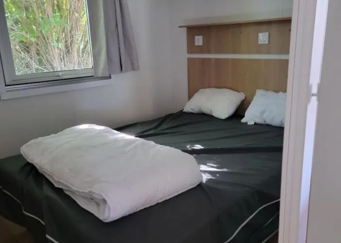 Kamp alanı Mobil Calina 4-6 Personnes