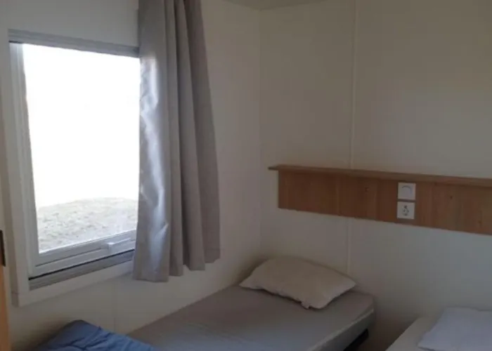 Κάμπινγκ Mobil Calina 4-6 Personnes